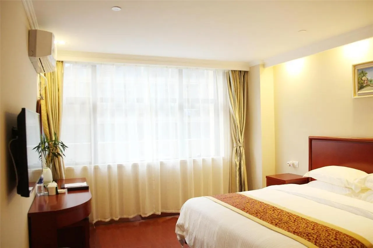 Greentree Inn Puyang Hualong District Zhongyuan Road Hotel